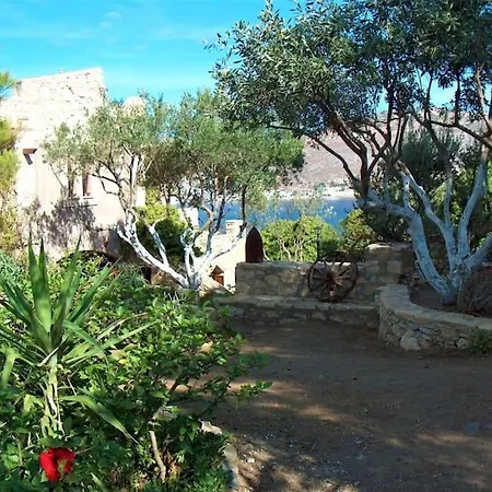 بيت للعطل Castle Vigla Complex Leros - Pirgos *